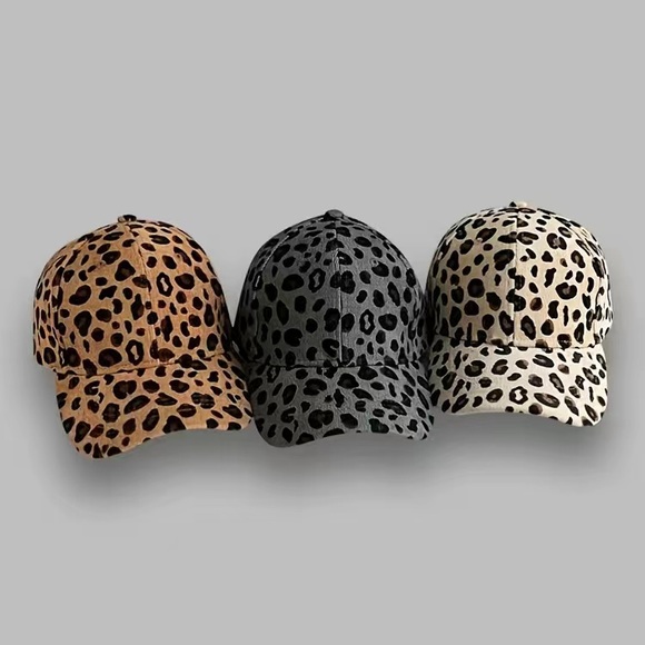 🐅 Baseball caps. 🐆 - Picture 1 of 6